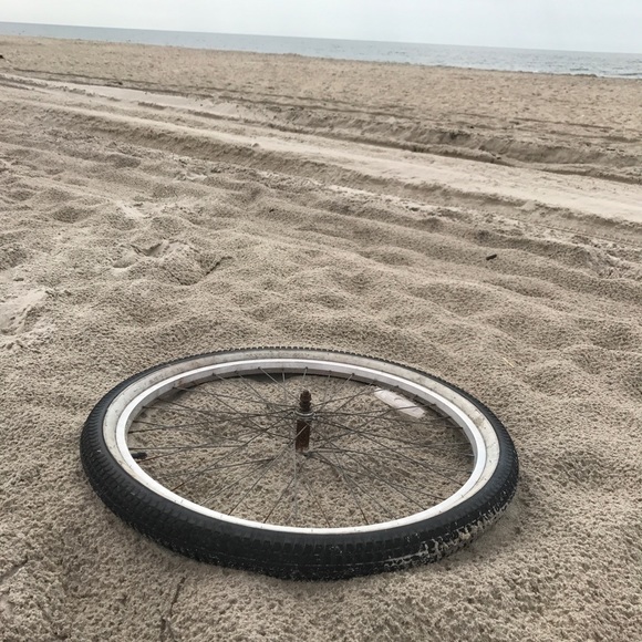 Meet your Posher, Angela 🦋🌊🦋🌊🦋🌊🦋 - Picture 9 of 16